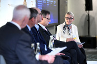 09- CEO Panel